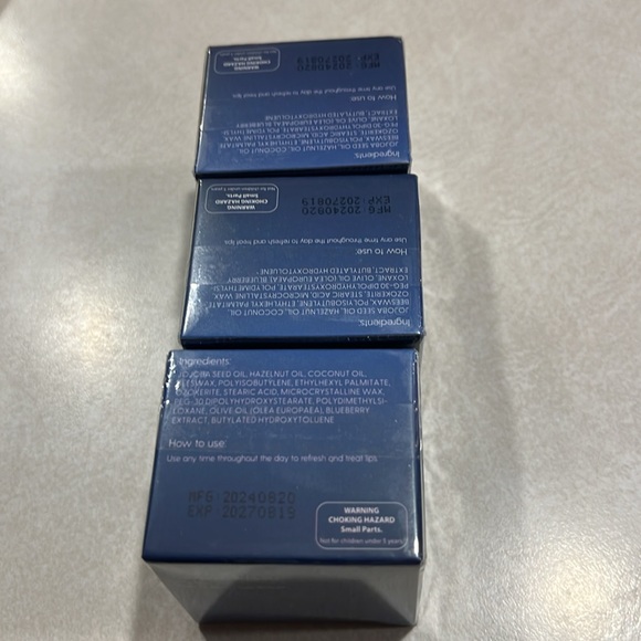 Bee Balm Blueberry Lip Balm - Picture 5 of 5